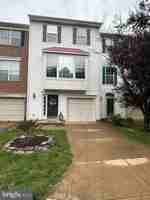 featured image of 21942 Thompson Sq