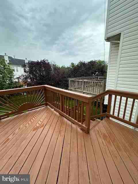 21942 Thompson Sq - Photo 7 of 32