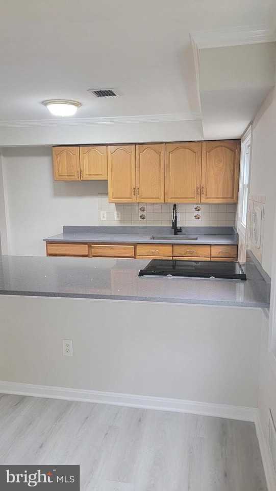 9260 Byrd Dr - Photo 3 of 9