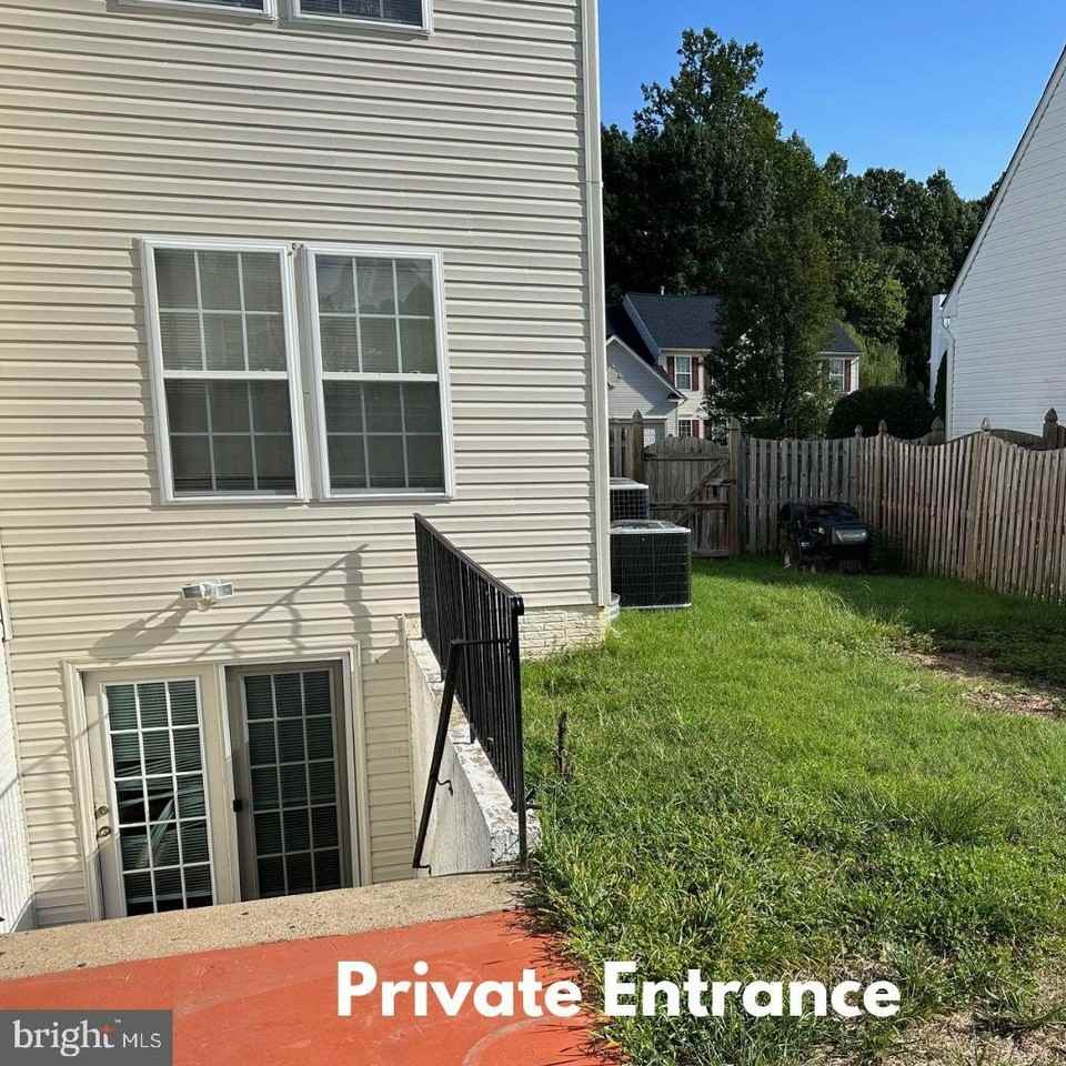 2893 Myrtlewood Dr - Photo 2 of 15