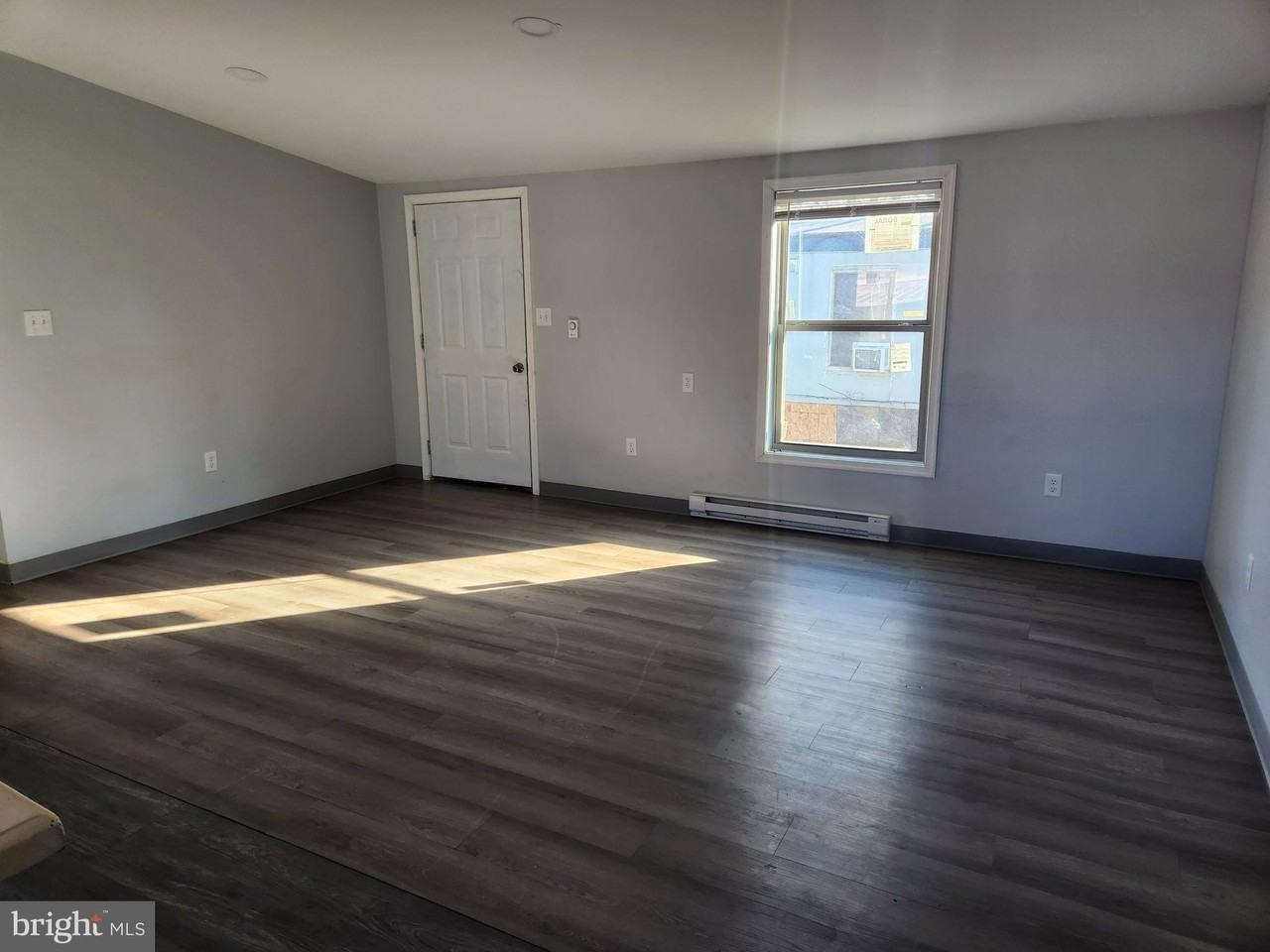 164 Rudolph Ct - Photo 2 of 12
