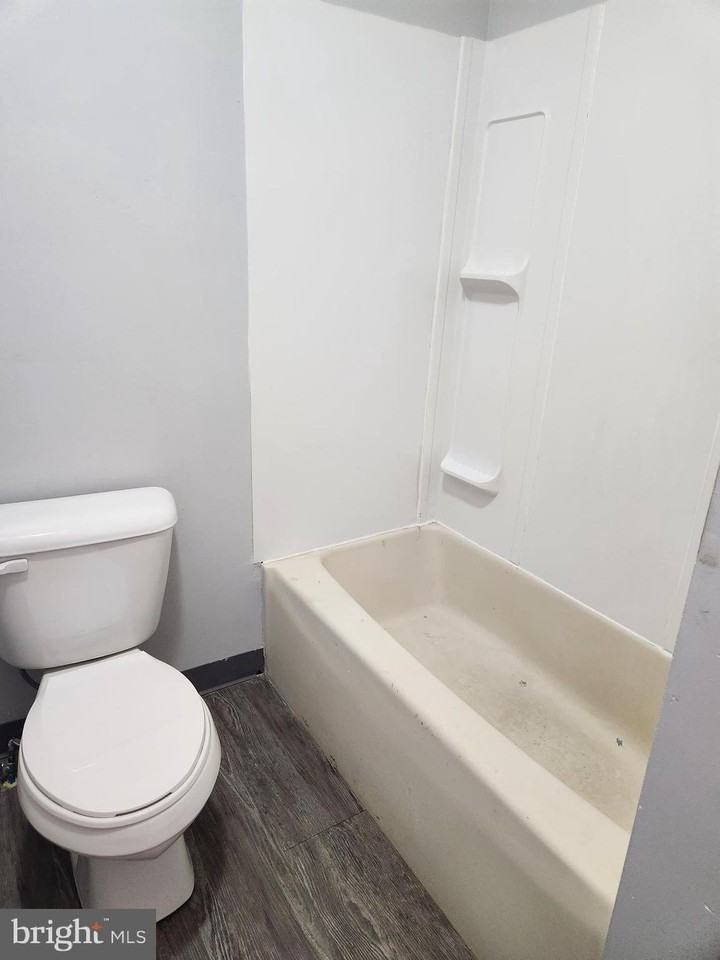 164 Rudolph Ct - Photo 6 of 12