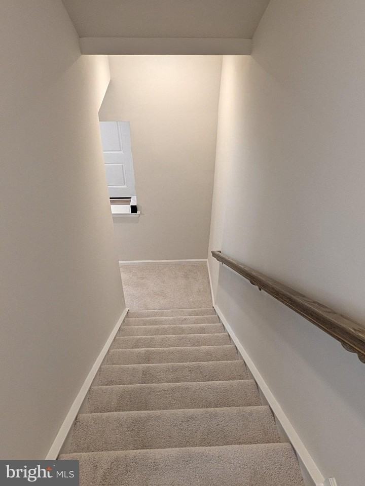 278 Swan Field Ave - Photo 7 of 33