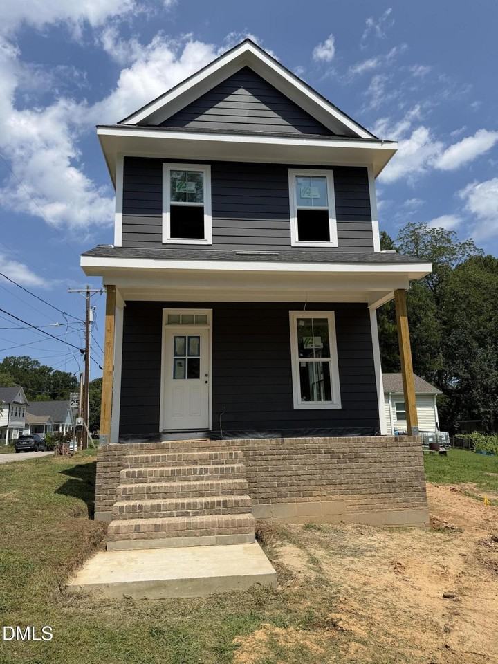 1203 Fern St - Photo 3 of 18