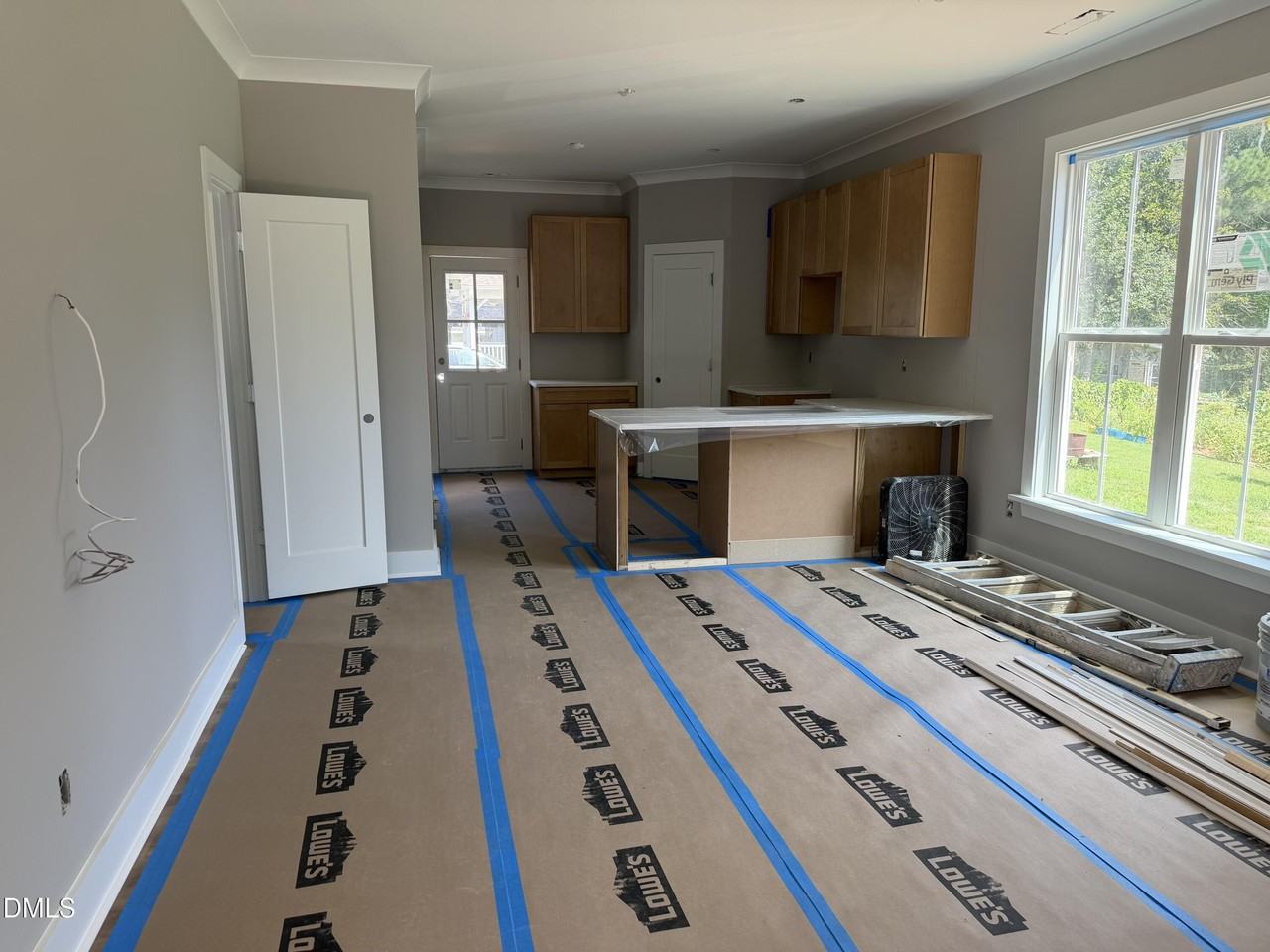 1203 Fern St - Photo 4 of 18