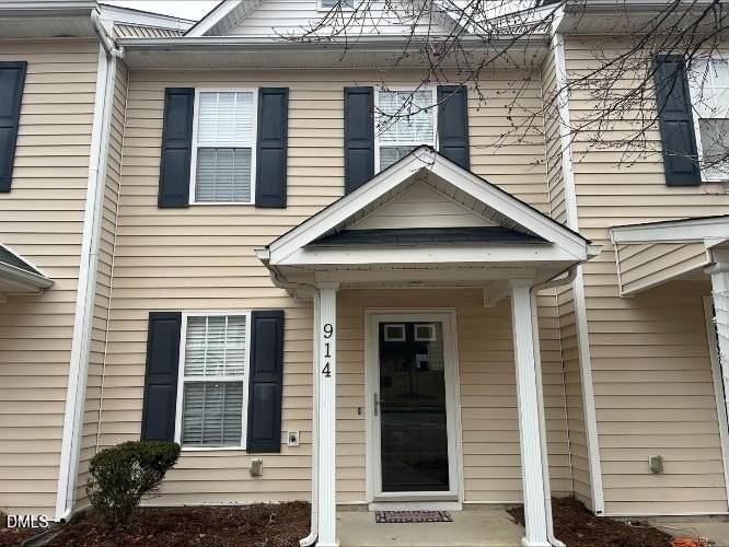 914 Savin Lndg - Photo 2 of 14