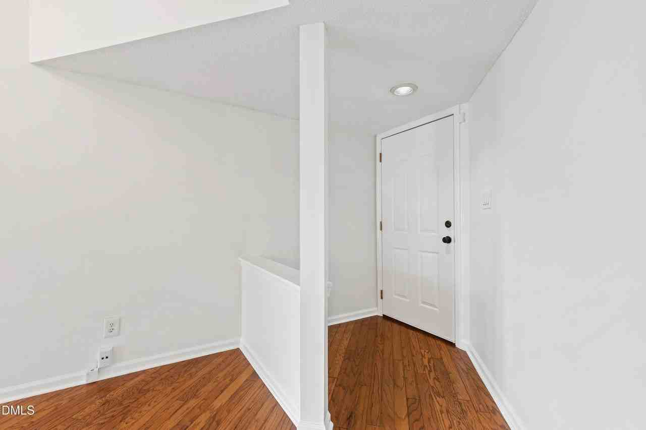 911 Washington St #301 - Photo 4 of 50
