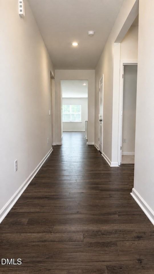 71 Saddle Mare St - Photo 5 of 35