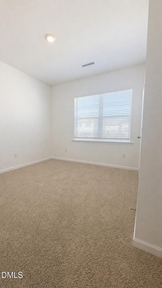71 Saddle Mare St - Photo 7 of 35