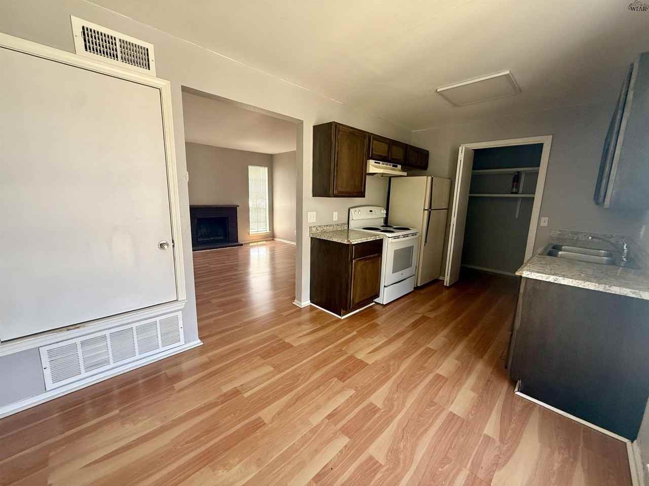 4110 Faith Rd #20 - Photo 5 of 9