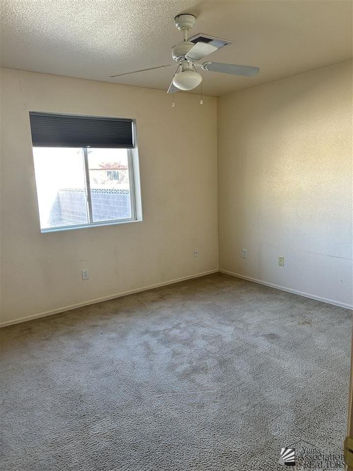 3039 S Tangerine Ave - Photo 7 of 13