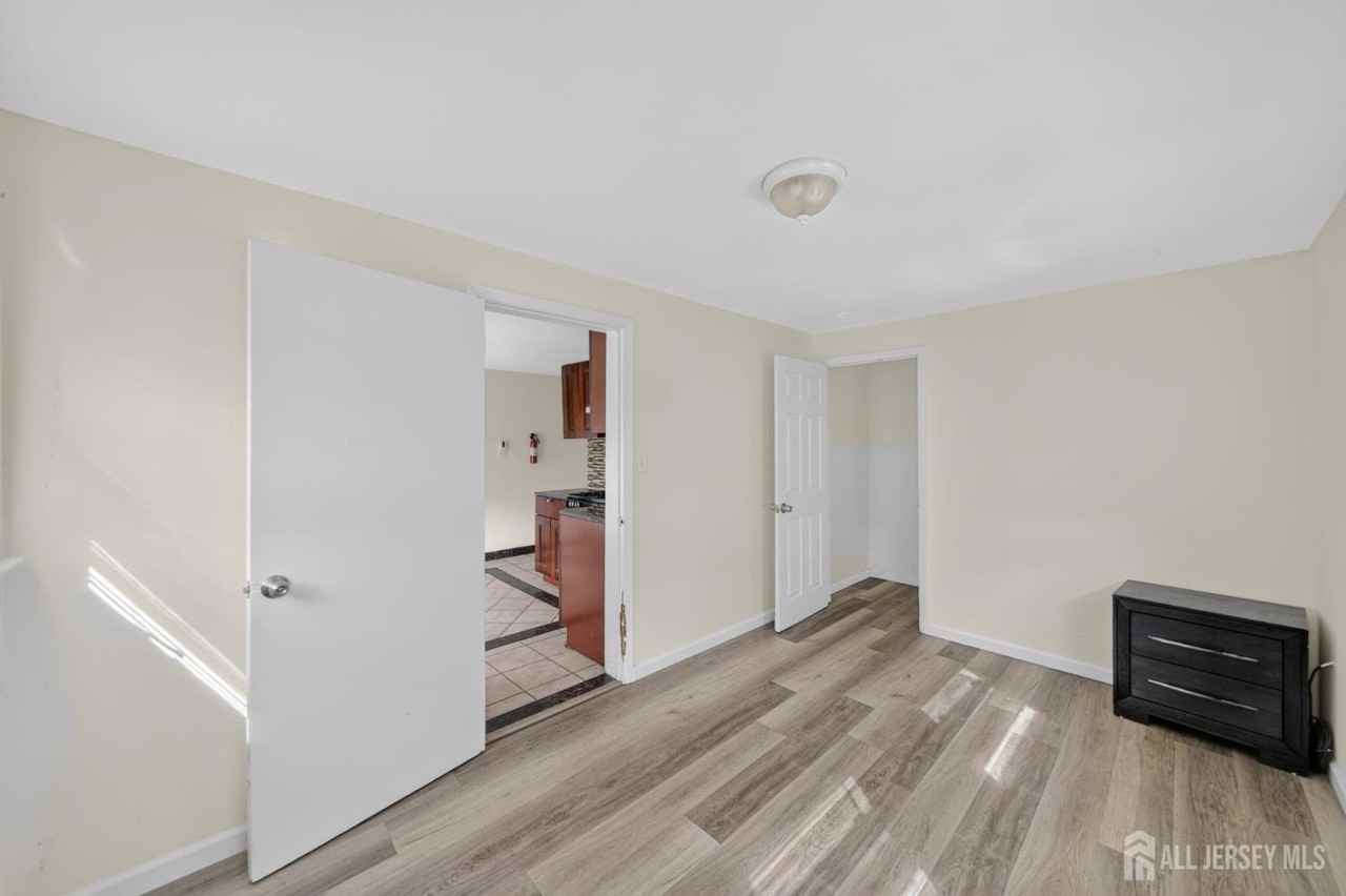 70 Pershing Ave #2 - Photo 4 of 4