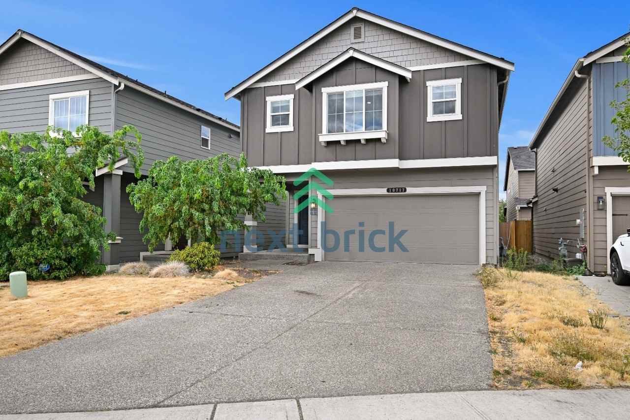 10717 187th St E - Photo 2 of 26