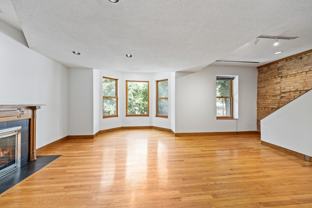 919 Pleasant St #2F - Photo 1 of 1