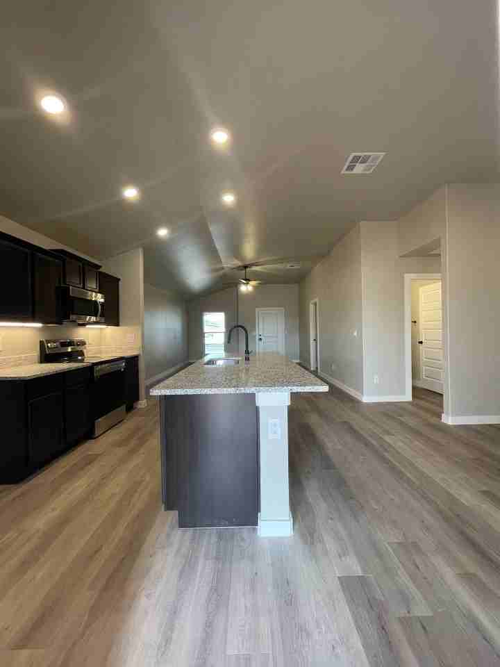 7111 Anticline Ct - Photo 3 of 17