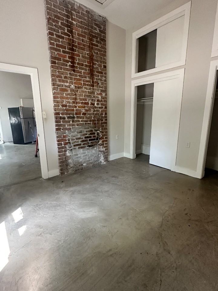 3837 Dhemecourt St - Photo 5 of 9