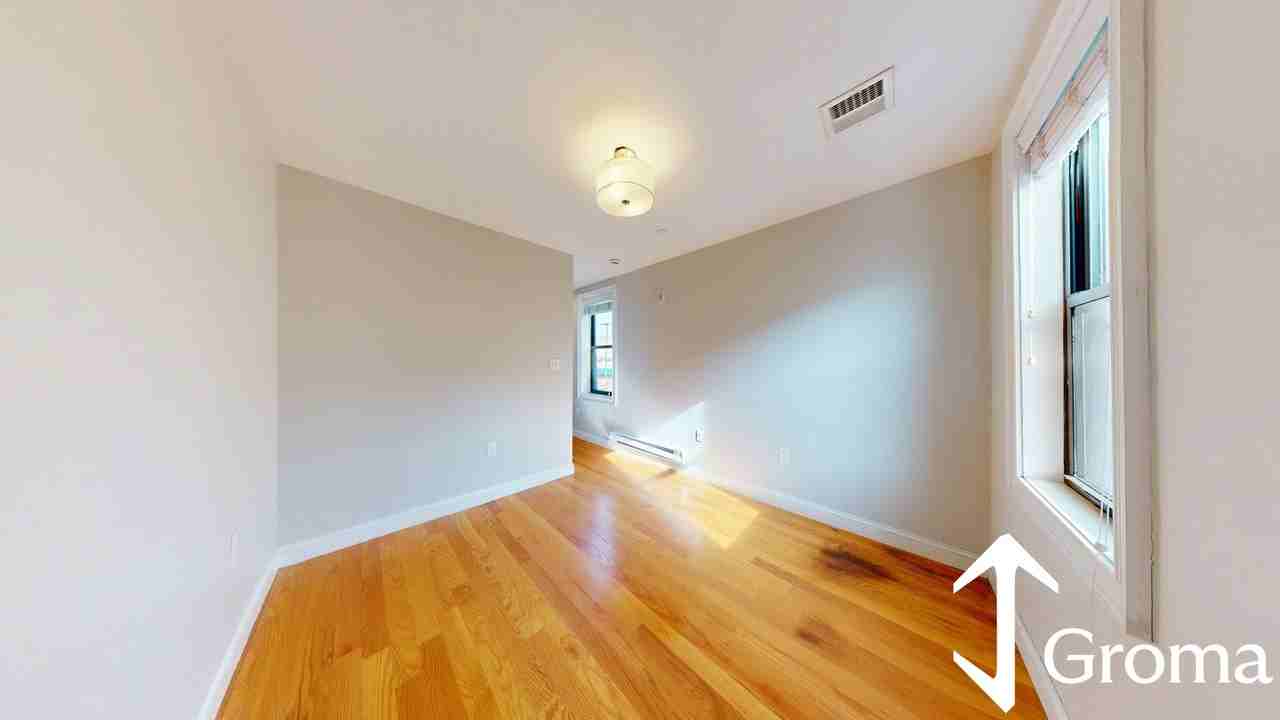 154 Meridian Street151-153 Meridian St. #2 - Photo 4 of 27