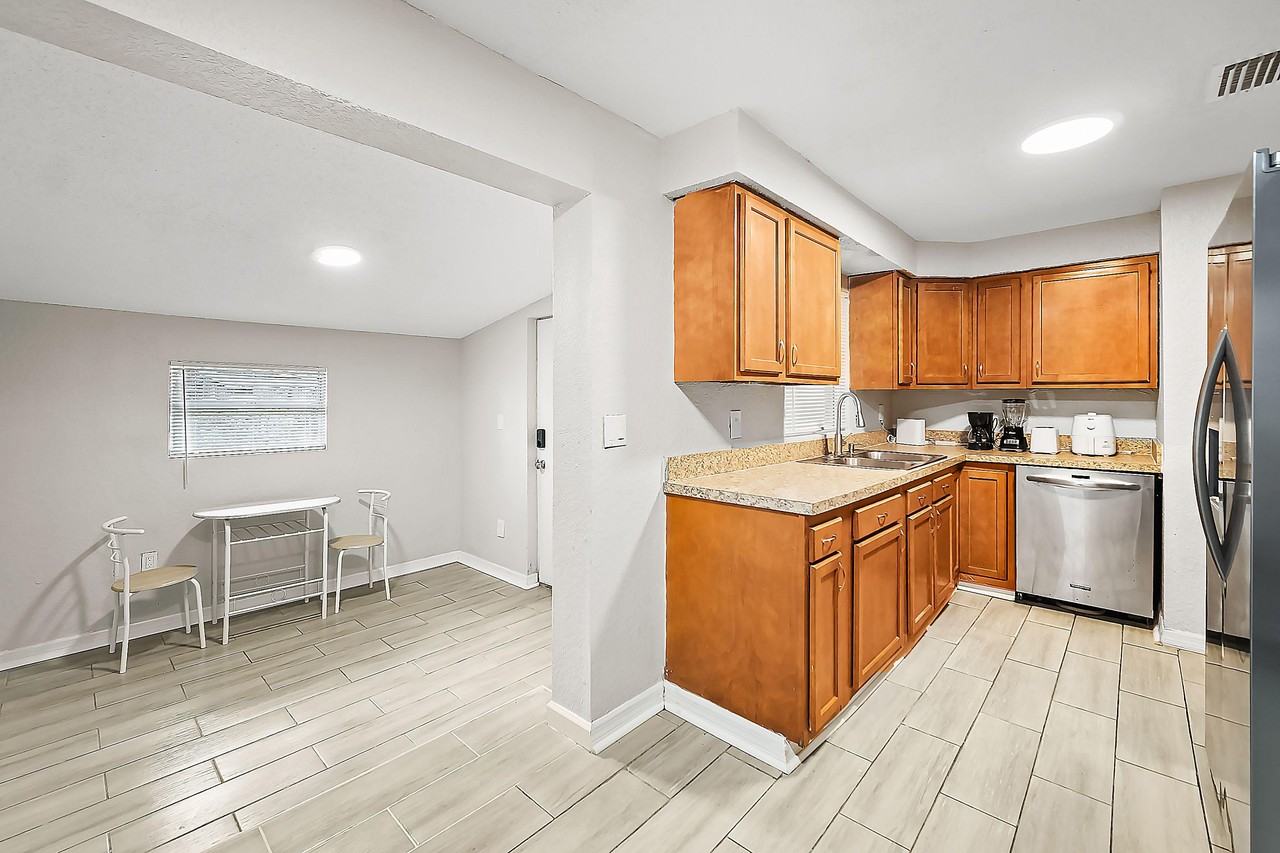 Bonnlyn Dr - Photo 5 of 27