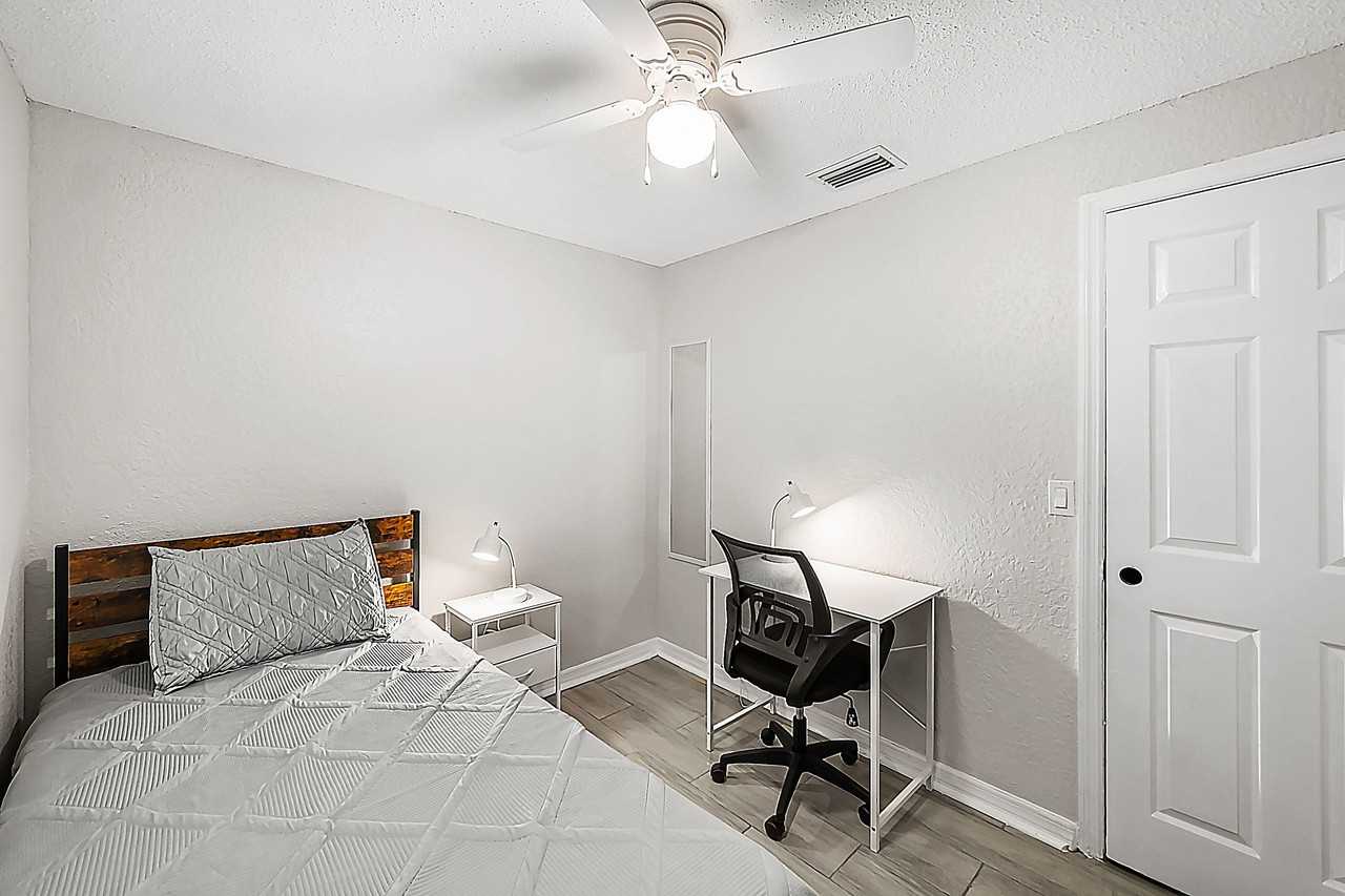 Bonnlyn Dr - Photo 7 of 8