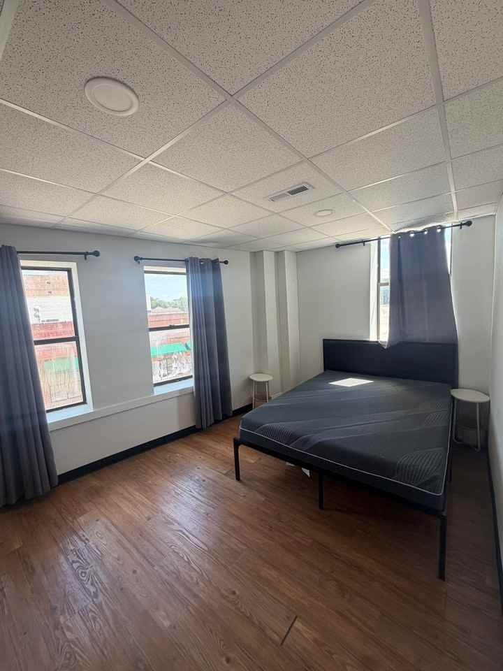 1109 Central Ave #3 - Photo 2 of 7