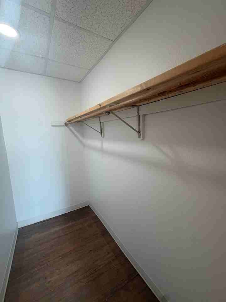 1109 Central Ave #6 - Photo 2 of 8