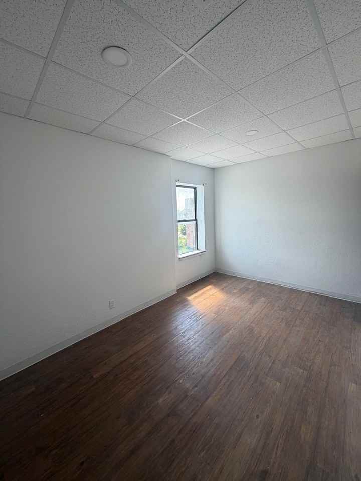 1109 Central Ave #6 - Photo 7 of 8