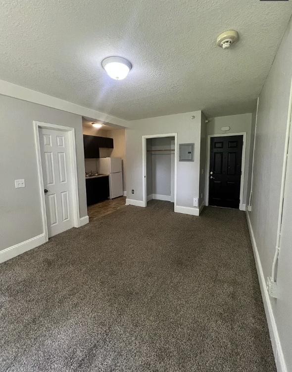 1120 Polk Blvd #101 - Photo 4 of 16