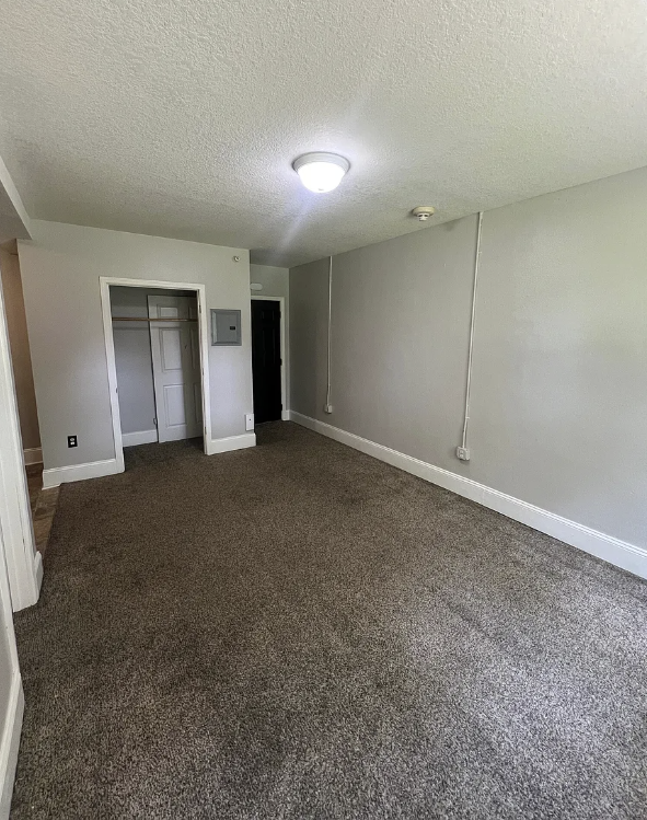 1120 Polk Blvd #101 - Photo 5 of 16