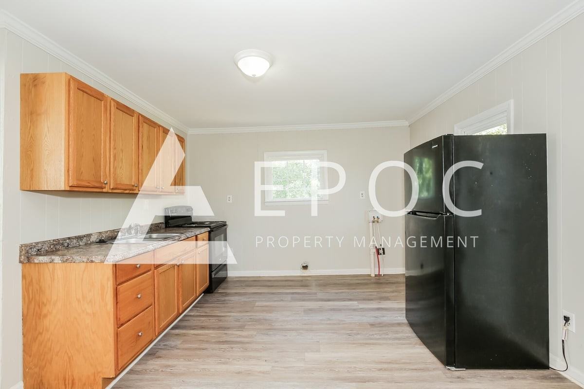 408 Motsinger Rd - Photo 5 of 17
