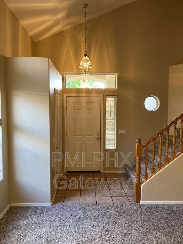 1152 S Marie Ct - Photo 3 of 15