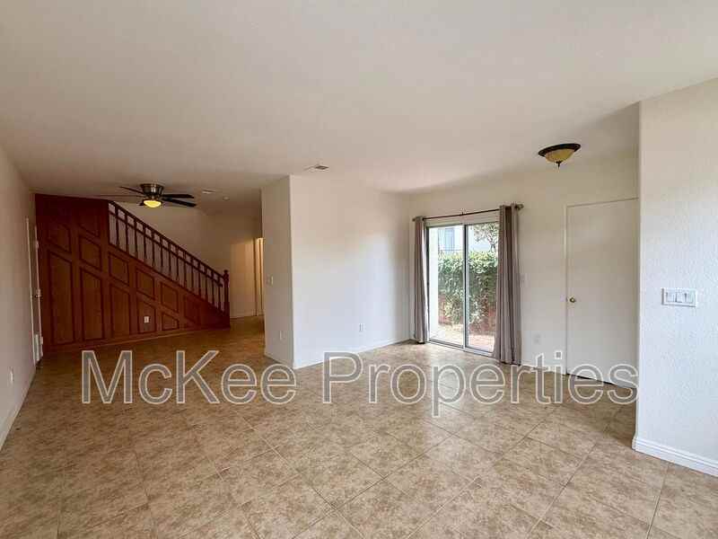 4734 E Mountain View Dr #1 - Photo 4 of 16
