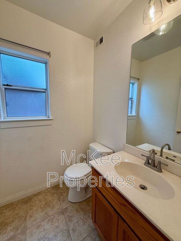 4734 E Mountain View Dr #1 - Photo 7 of 16