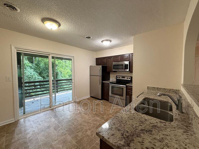 54 Dawnwood Cir - Photo 4 of 16