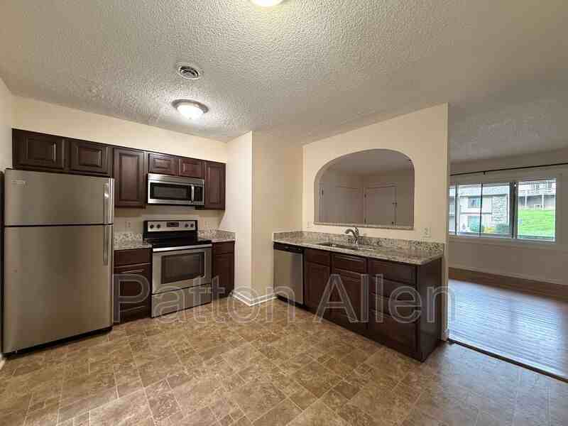 54 Dawnwood Cir - Photo 5 of 16
