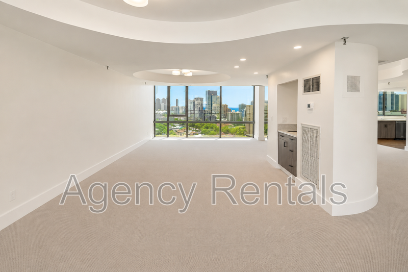 1114 Punahou St #PH3 - Photo 3 of 9