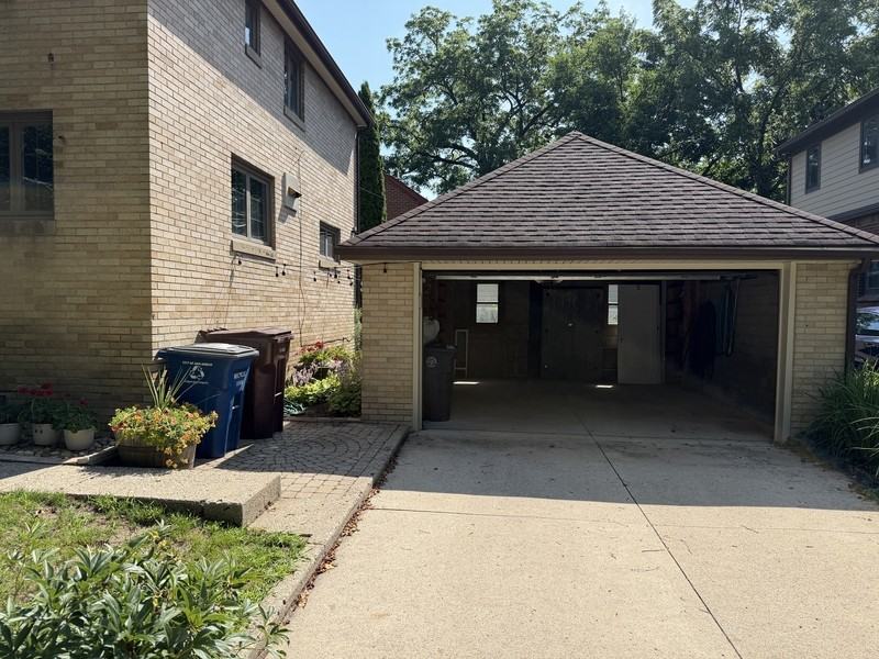 1200 Gardner Ave - Photo 2 of 15