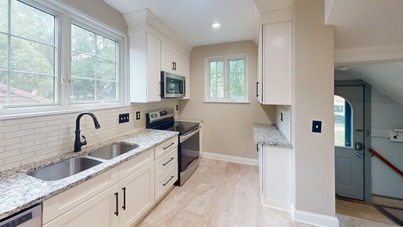 1200 Gardner Ave - Photo 5 of 15
