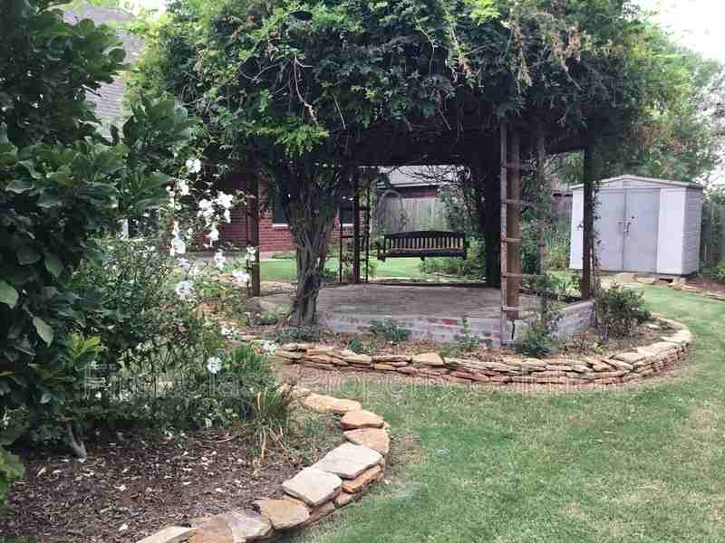 917 Renita Way - Photo 6 of 36