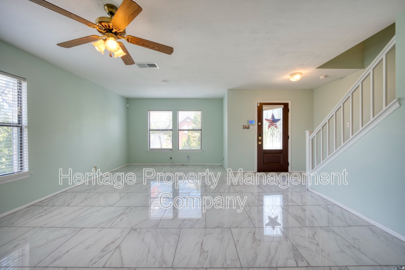 11514 Cavendish Cir - Photo 5 of 32