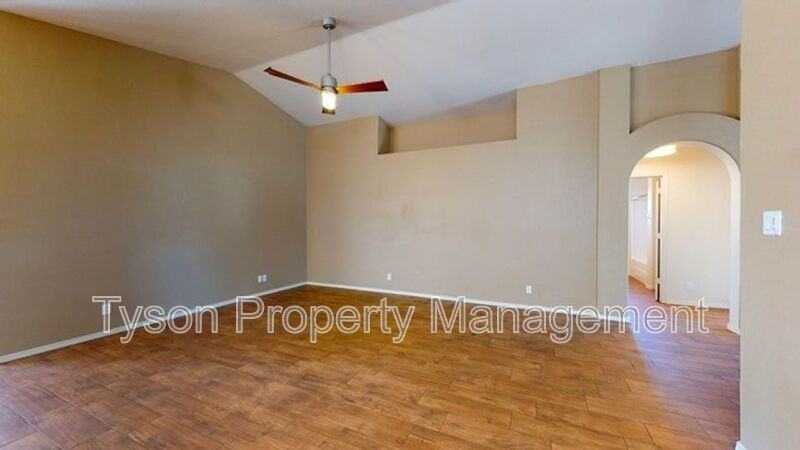 6248 Calle Feliz Nw - Photo 5 of 19