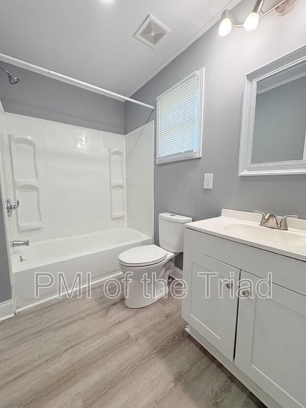 2421 Daisy St - Photo 7 of 14