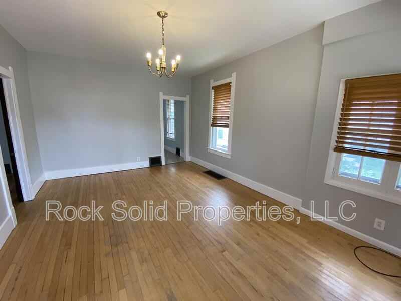 2414 Reed Ave - Photo 3 of 22