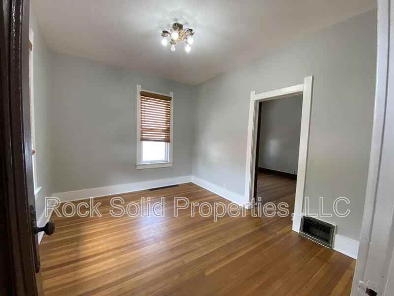 2414 Reed Ave - Photo 5 of 22