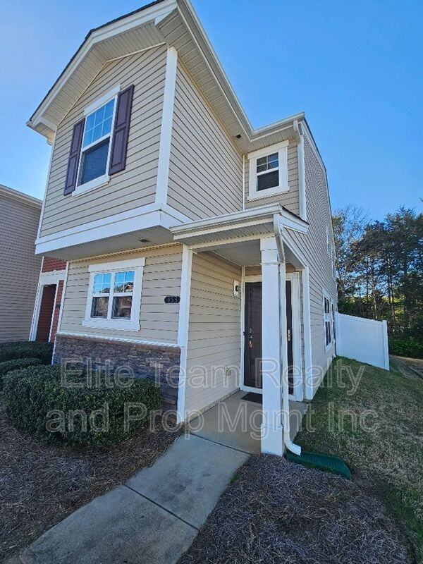 453 Hunters Dance Rd