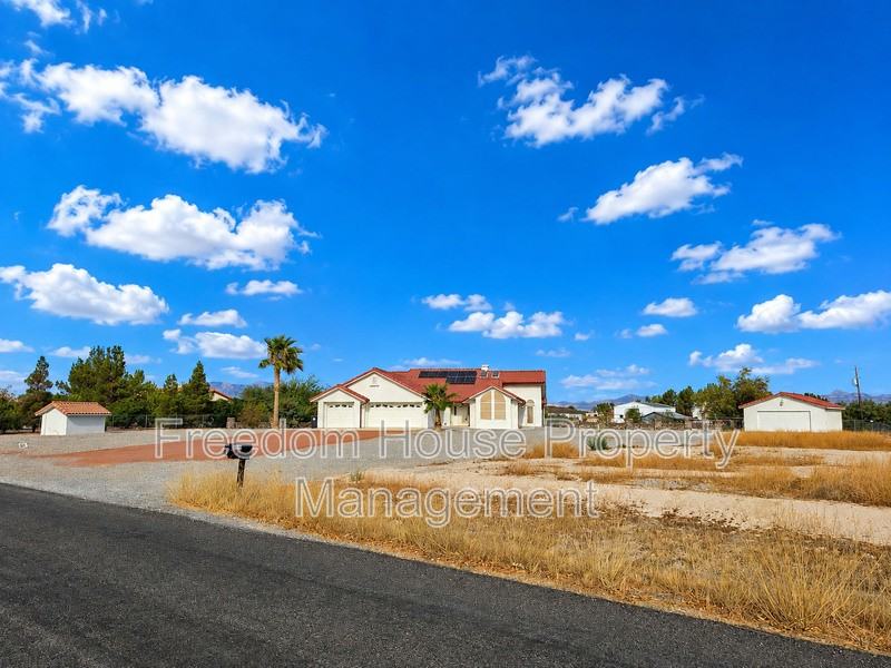 2060 River Plate Dr - Photo 6 of 50