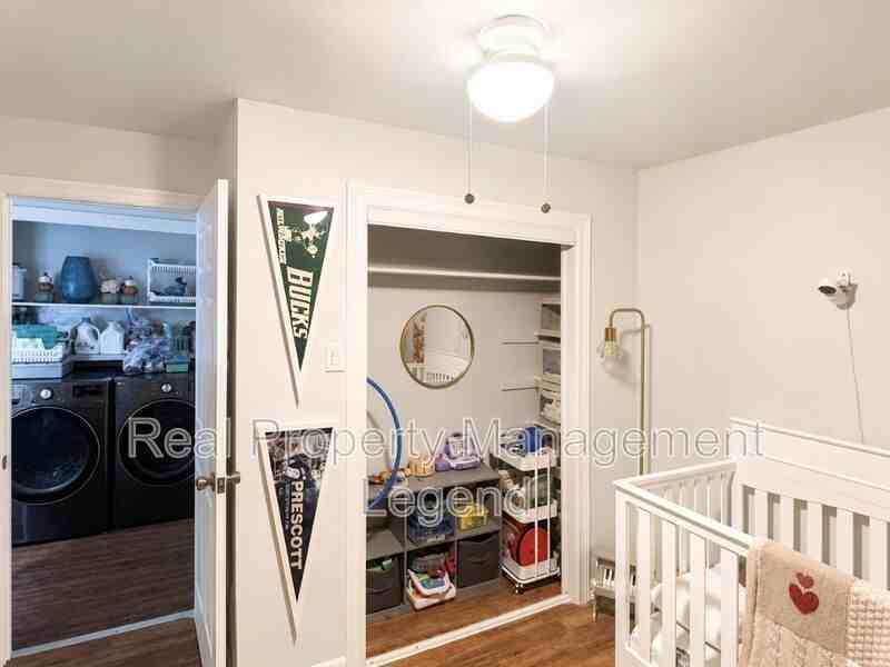 1931 Berkley Ave - Photo 7 of 14