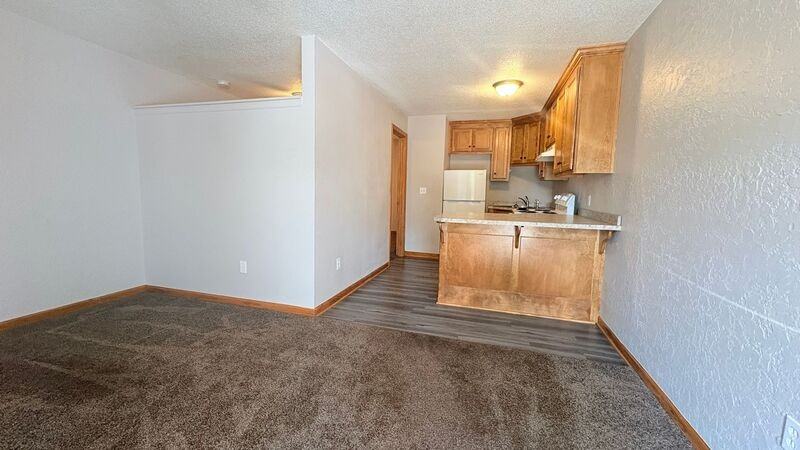 1405 Neil Ln #121 - Photo 2 of 8