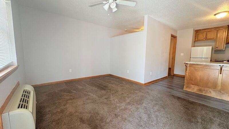 1405 Neil Ln #121 - Photo 3 of 8