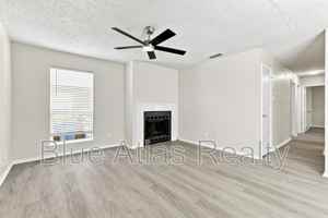 featured image of 8133 Foxfire Ln #C