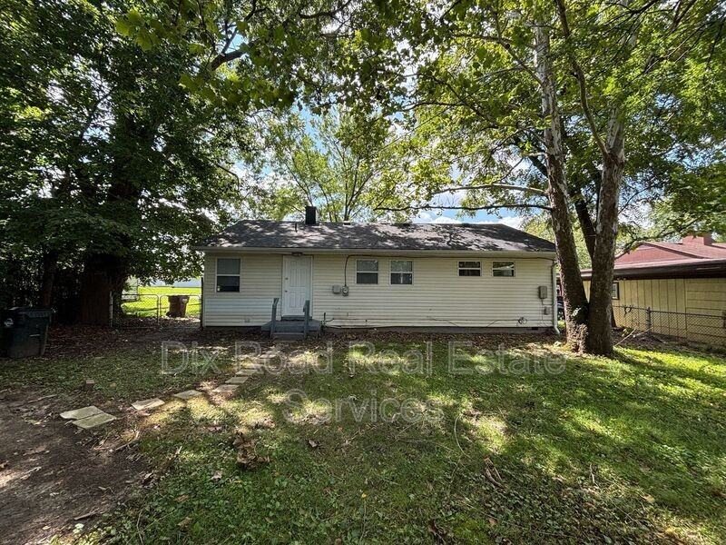 3971 Ark Ave - Photo 3 of 12